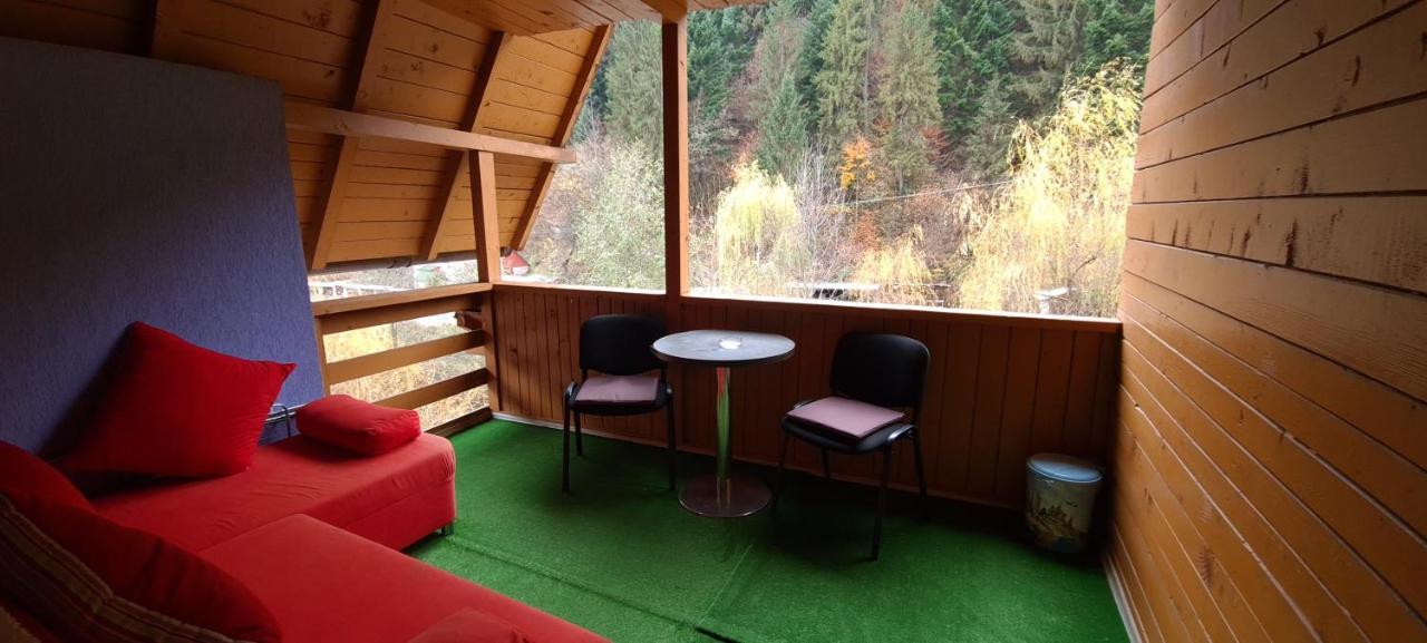 Pensiunea Aurora - Great Hostel Войняса Екстериор снимка