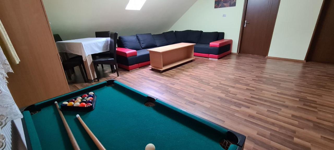 Pensiunea Aurora - Great Hostel Войняса Екстериор снимка
