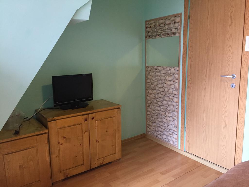 Pensiunea Aurora - Great Hostel Войняса Екстериор снимка